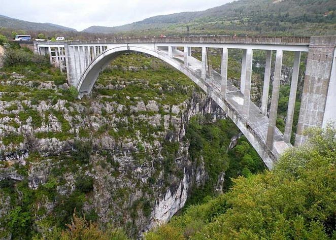 718 Feet High Bloukrans Bridge, South Africa