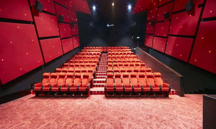 Supremely Cheap Theatres of Delhi Where You Can Watch the Latest Movies Starting at Rs.100 Rupees
