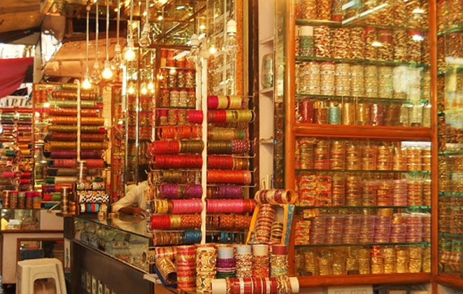 Colorful Chudi Bazaar of Hyderabad