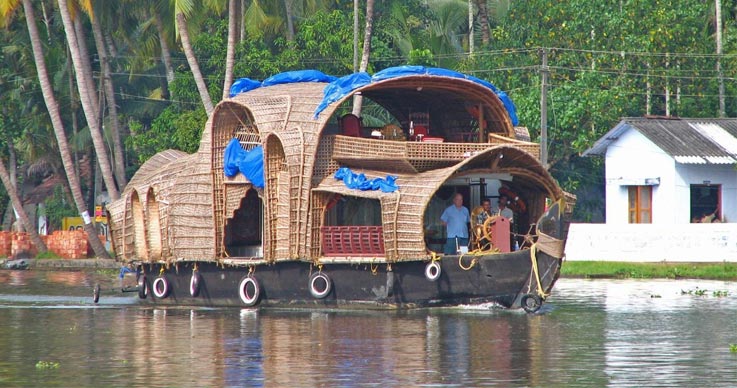 If You Think Cruise Tour is Only for Rich People, Kerala will Surprise you
