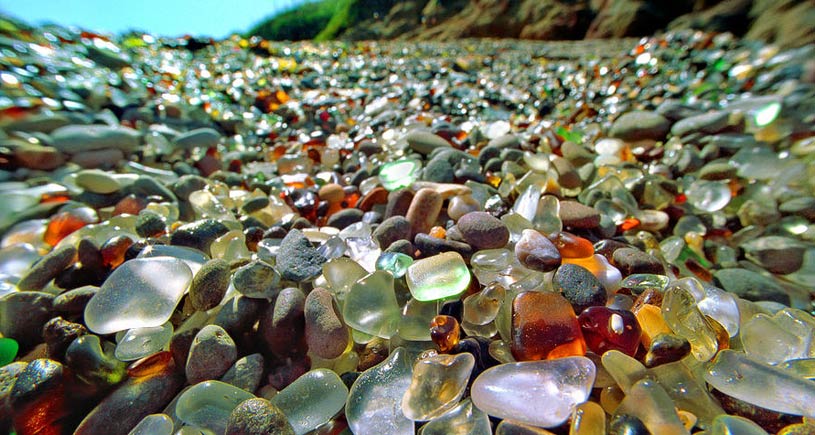 This Glass Beach in California has No Sand But Sea Glasses-1