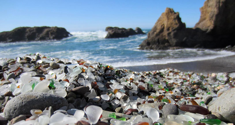 This Glass Beach in California has No Sand But Sea Glasses-2