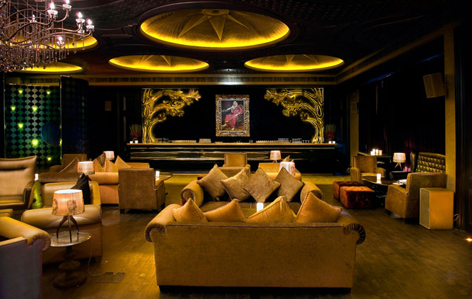 Lap, The Lounge by Arjun Rampal