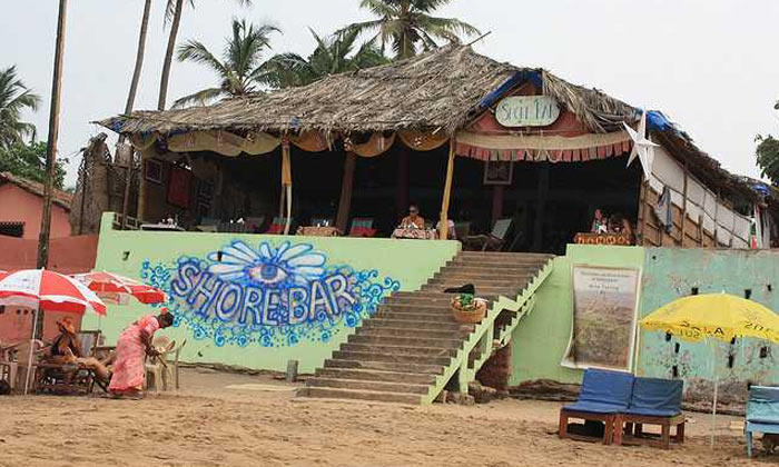 Shores Bar & Guru bar at Anjuna Beach