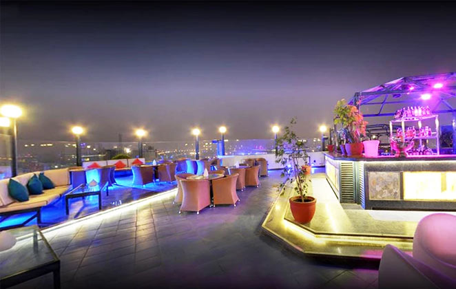 SKY Lounge Bar and Grill