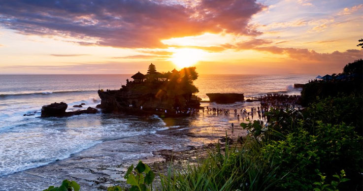 Tanah Lot – One of the Most Incredible Travel Locations in Bali-6