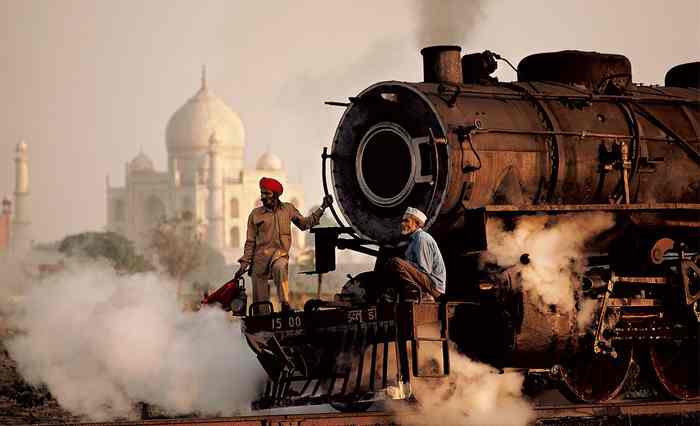 History of Palace on Wheels Train